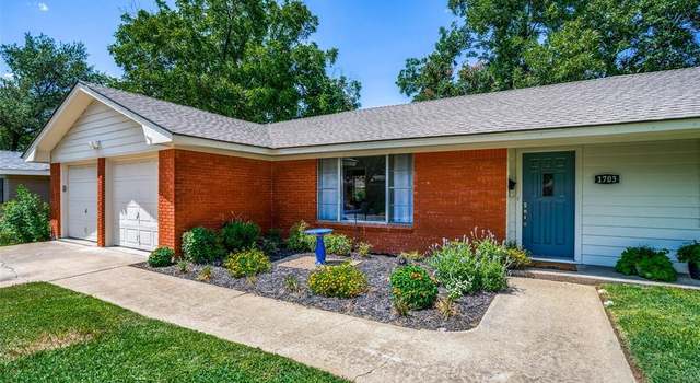 Photo of 1703 Bluebonnet Trl, Arlington, TX 76013