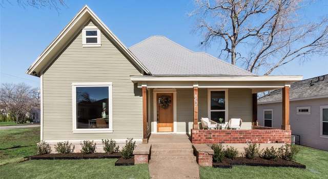 Photo of 1305 E Peach St, Fort Worth, TX 76102