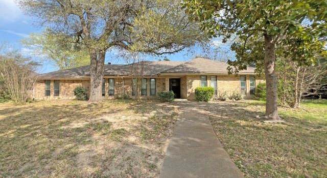 Photo of 230 S Houston School Rd, Lancaster, TX 75146