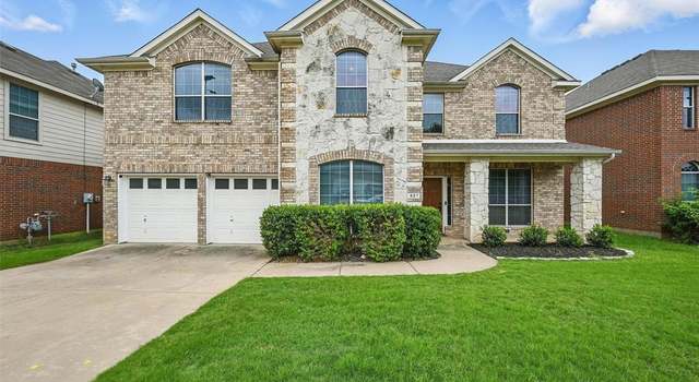 Photo of 421 Roundrock Ln, Fort Worth, TX 76140