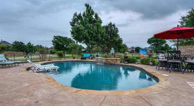 Photo of 951 Senna Dr, Lantana, TX 76226