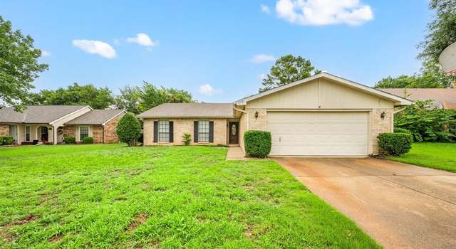 Photo of 3712 Chittam Ln, Bedford, TX 76021