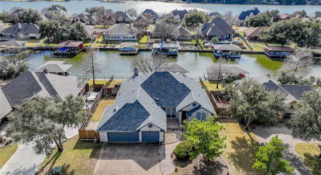 Photo of 2504 Waters Edge Dr, Granbury, TX 76048
