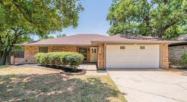Photo of 2705 Meadow Grn, Bedford, TX 76021