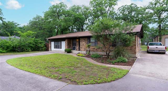 Photo of 210 Kruger Rd, Krugerville, TX 76227