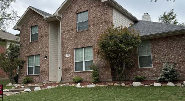 Photo of 2827 Clear Creek Dr, Rockwall, TX 75032