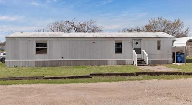 Photo of 915 N Washington St, Farmersville, TX 75442
