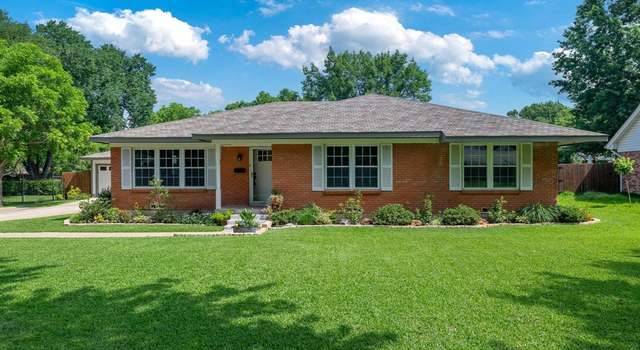 Photo of 1209 Redbud Dr, Arlington, TX 76012