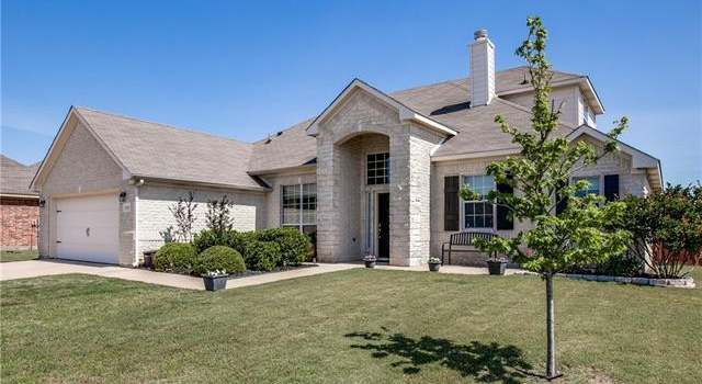 Photo of 1111 Jake Cir, Kennedale, TX 76060