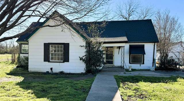 Photo of 3229 Meadow Oaks Dr, Haltom City, TX 76117