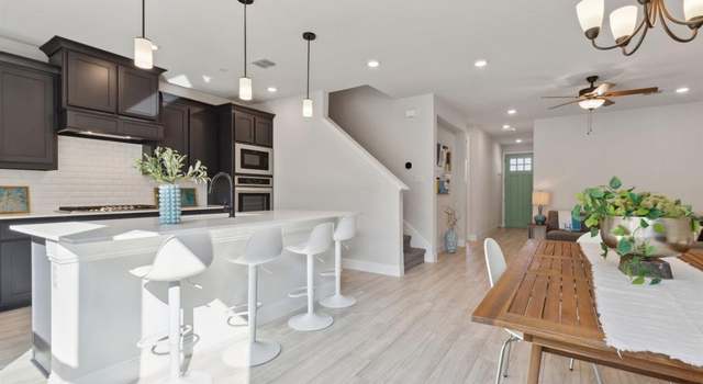 Photo of 1519 Jackson St, Carrollton, TX 75006