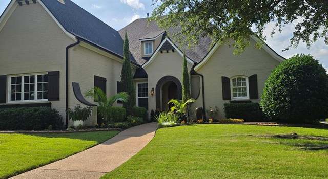 Photo of 2305 Castle Creek Dr, Mansfield, TX 76063