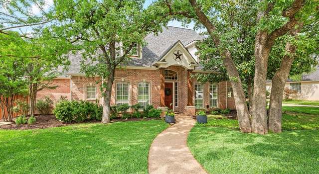 Photo of 941 Canterbury Ln, Keller, TX 76248