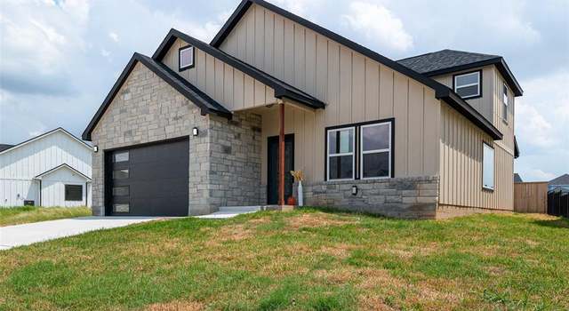 Photo of 311 Heather Run, Woodway, TX 76712