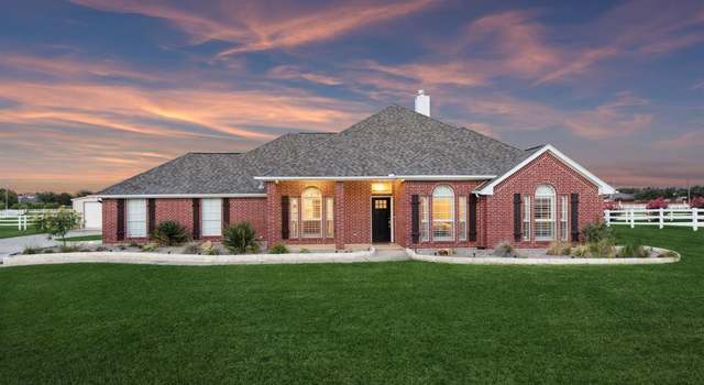 Photo of 10332 Round Hill Rd, Fort Worth, TX 76131