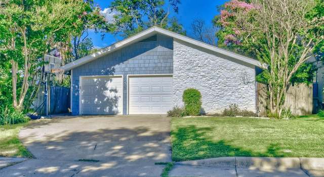 Photo of 2205 Chelsea Rd, Fort Worth, TX 76103