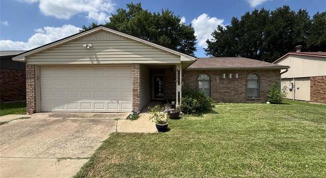 Photo of 4225 Blue Creek Dr, Garland, TX 75043
