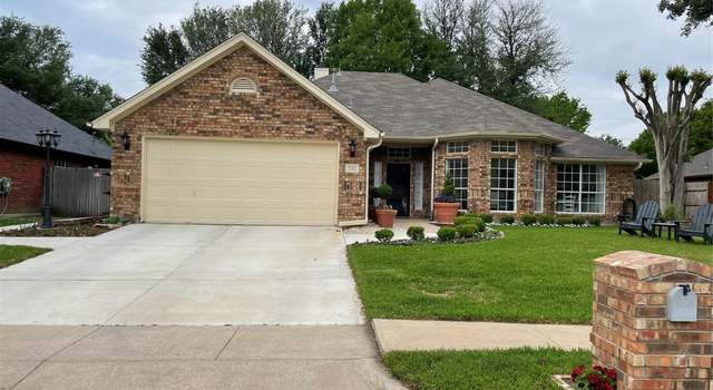 Photo of 341 College St S, Keller, TX 76248