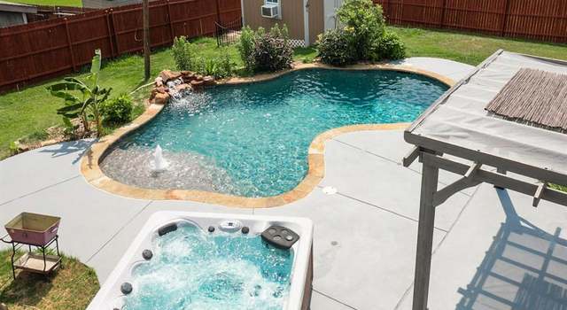 Photo of 1278 Wysteria Ln, Burleson, TX 76028