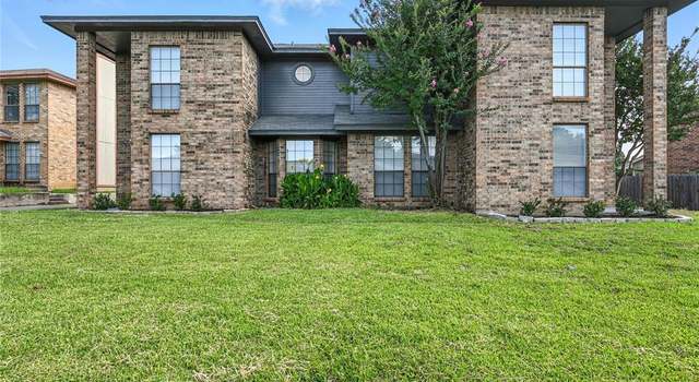 Photo of 5715 Red Cactus Ct, Arlington, TX 76017