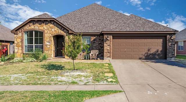 Photo of 7312 Lake Rock Dr, Fort Worth, TX 76179