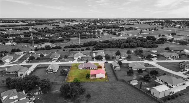 Photo of 105 Universal Dr, Fate, TX 75189