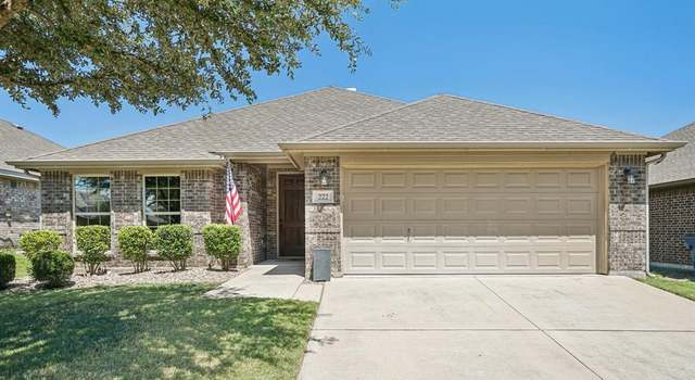 Photo of 222 Chimney Rock Dr, Waxahachie, TX 75167