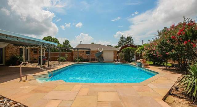 Photo of 1302 Jeff Davis Dr, Tyler, TX 75703