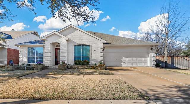 Photo of 6841 Beverly Glen Dr, Fort Worth, TX 76132