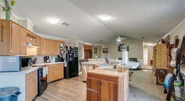 Photo of 8324 Mckinney Ln, Joshua, TX 76058