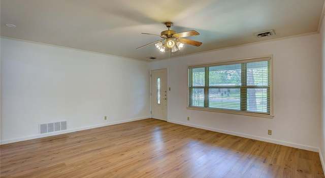 Photo of 2506 Washington St, Commerce, TX 75428