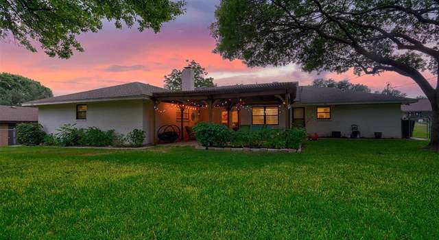 Photo of 3720 Wharton Dr, Fort Worth, TX 76133
