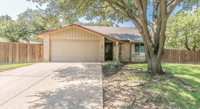 Photo of 3201 Scenic Hills Dr, Bedford, TX 76021