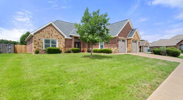 Photo of 725 White Bear Trl, Lindale, TX 75771