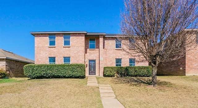 Photo of 1427 Golden Grass Dr, Lancaster, TX 75134