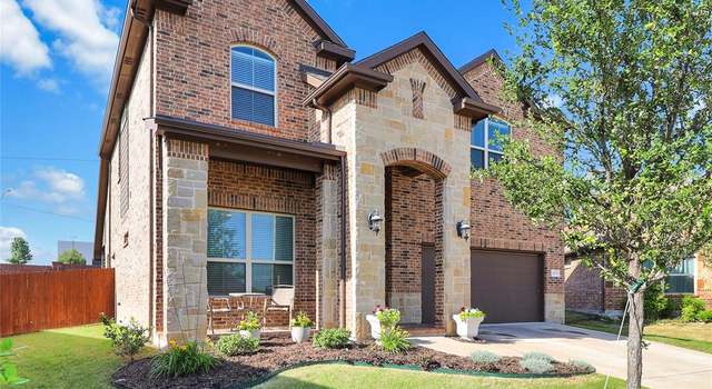 Photo of 5808 Canyon Oaks Ln, Fort Worth, TX 76137