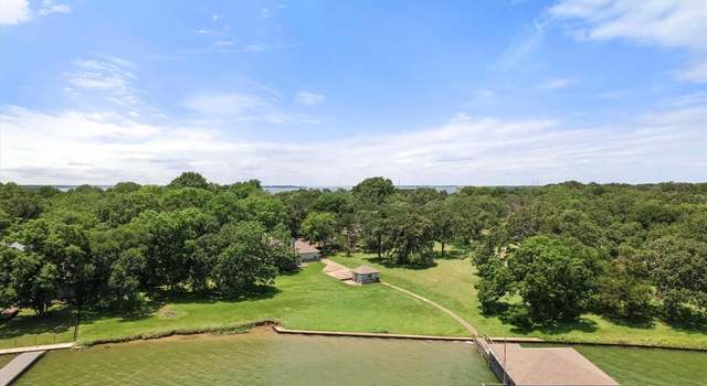 Photo of 105 Hulan Dr, Kerens, TX 75144