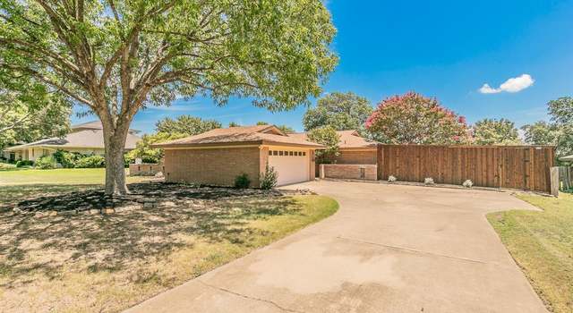 Photo of 31 Bounty Rd E, Benbrook, TX 76132