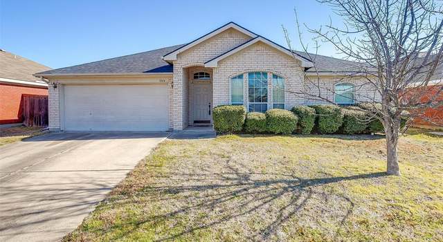 Photo of 1004 Andrew St, Burleson, TX 76028