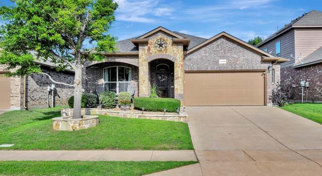 Photo of 13149 Larks View Pt, Fort Worth, TX 76244