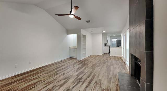 Photo of 1404 Las Jardines Ct, Arlington, TX 76013