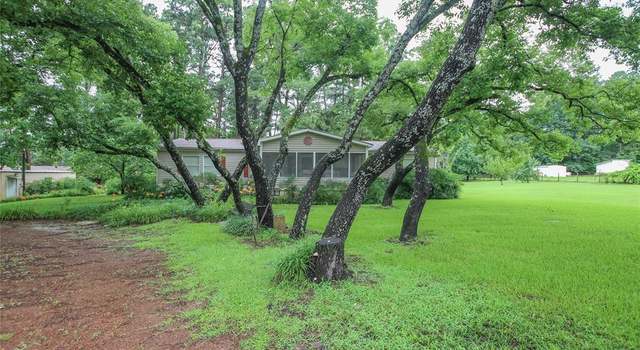 Photo of 2678 Oak Trail Shores Dr, Chandler, TX 75758
