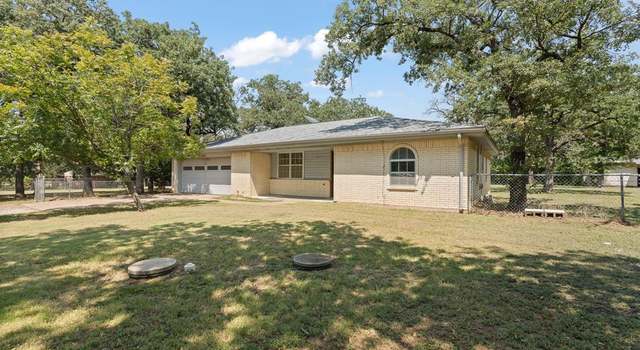 Photo of 2209 Dudley Ln, Burleson, TX 76028
