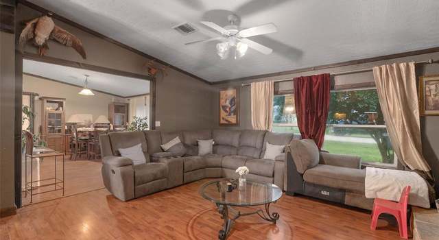 Photo of 1019 Spring Flower Dr, Krum, TX 76249