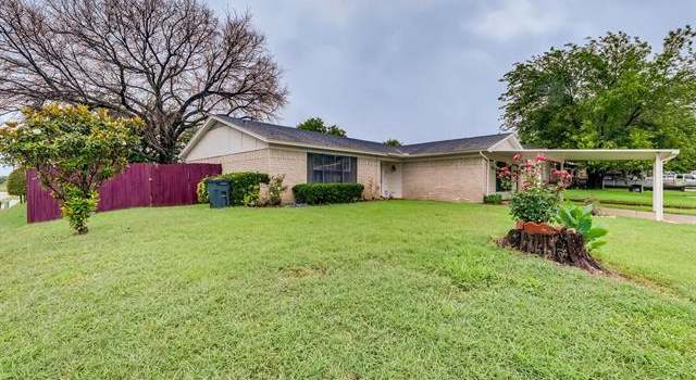 Photo of 5401 Denise Dr, Haltom City, TX 76148
