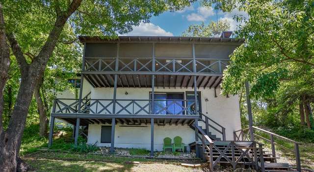Photo of 221 Shoreline Dr, Gainesville, TX 76240