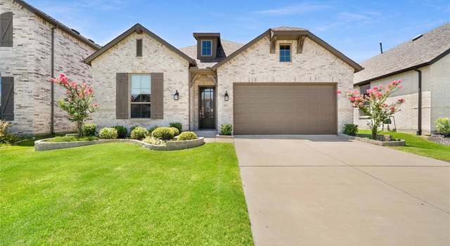 Photo of 1416 Arrowwood Dr, Aubrey, TX 76227