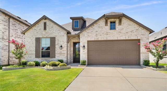 Photo of 1416 Arrowwood Dr, Aubrey, TX 76227
