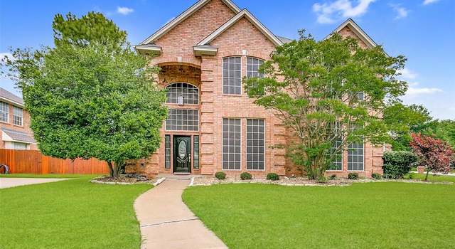 Photo of 328 Cottonwood Ln, Hurst, TX 76054