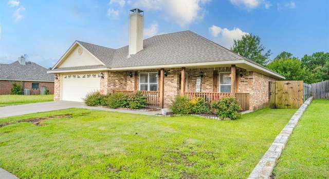 Photo of 305 Centenial Ave, Ennis, TX 75119
